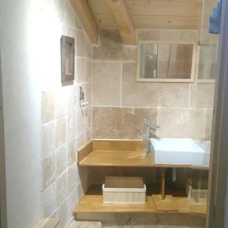 샬레 Chalet De 2 Chambres Avec Balcon A Les Belleville